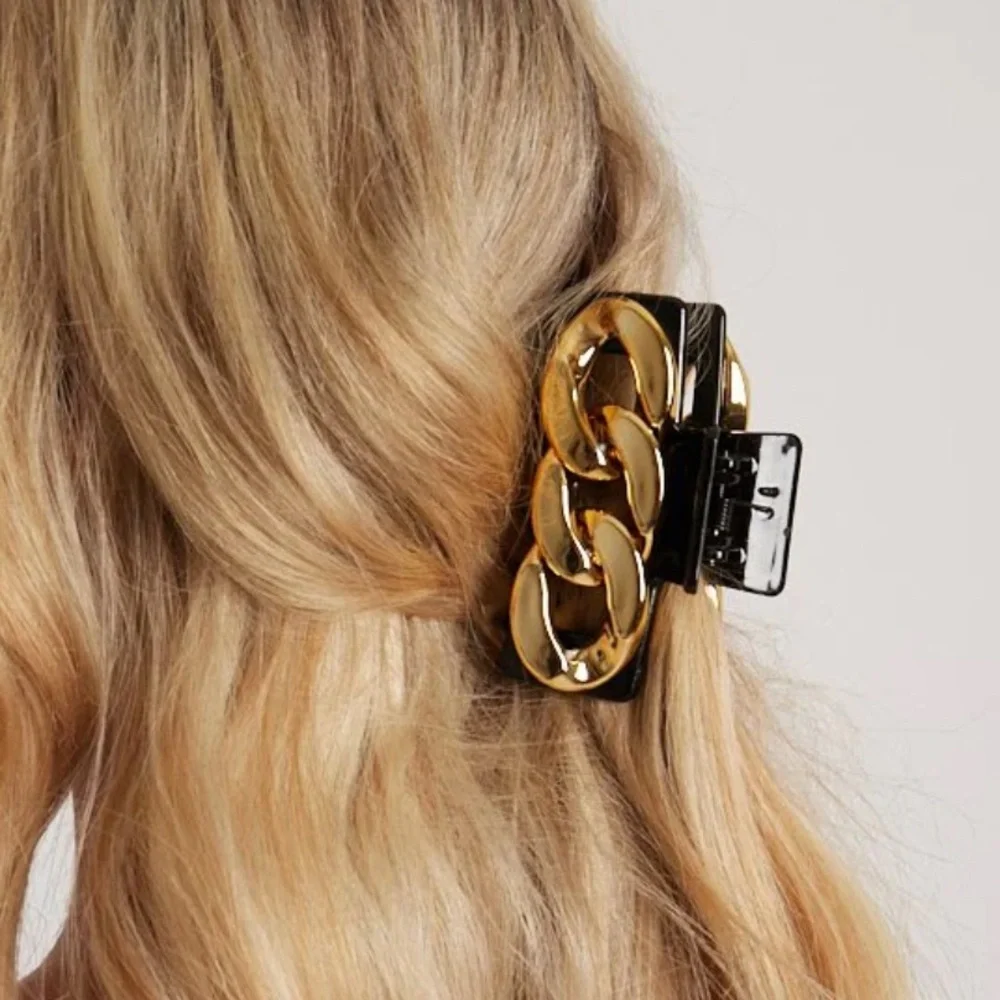 BLACK GOLD CHAIN LINK HAIR CLIP - TAILYNN